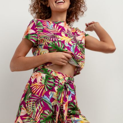Shorts model 198554 Tessita  (XL)