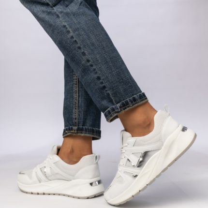 Sportschuhe model 210587 Inello  (36)