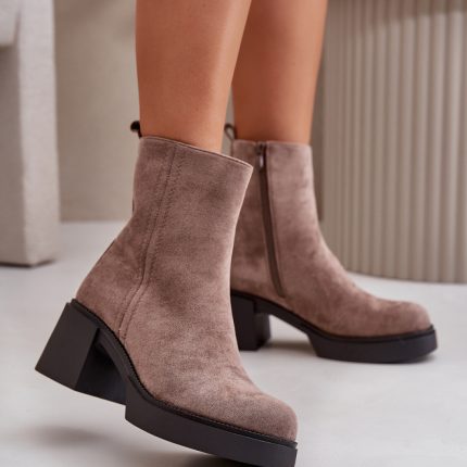 Stiefeletten mit Absatz Model 199842 - Größe 40