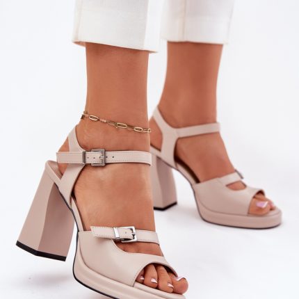 Sandalen mit Absatz Model 212826 - Größe 39