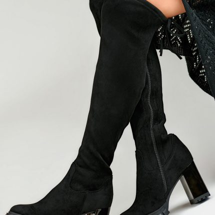 Stiefel mit Absätzen - Größe 38