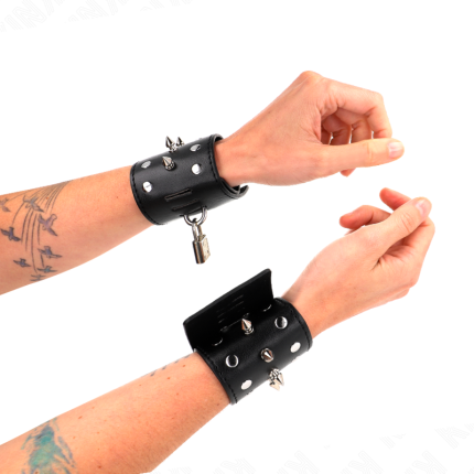 KINK - PUNK HANDGELENKFESSELN MIT SPIKES 25 X 6 CM - Größe X